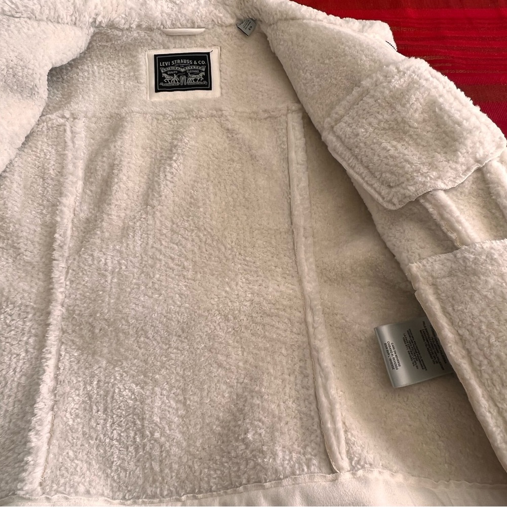 Levi’s Women Cream Faux Jacket - Picture 4 of 11